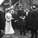 From the coronation journey: King Haakon and Queen Maud at Stange (Photo: Jens Carl Frederik Hilfling-Rasmussen, The Royal Court Archives)